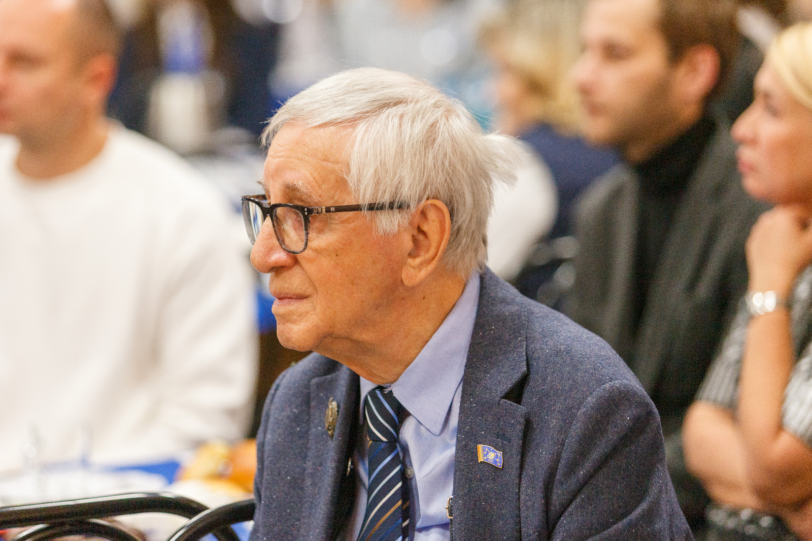 Профессор ПГУ на юбилее школы № 47